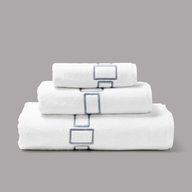 slide 4 Bold Bicolor Embroidery Bath Towel