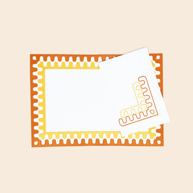 slide 2 Modernism Forma Placemat and Napkins Set