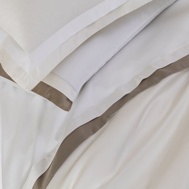 slide 5 Pliant Duvet Cover