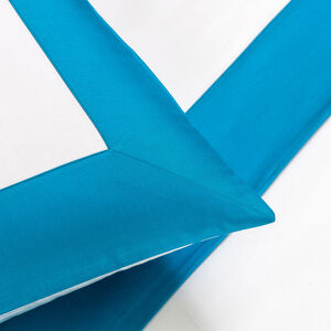 slide 3 Bold Pillowcase