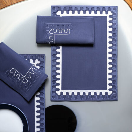 Modernism Forma Placemat and Napkins Set