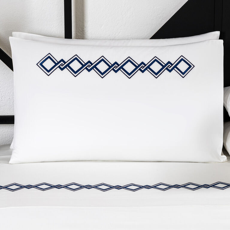slide 1 Twist Embroidery Pillowcase