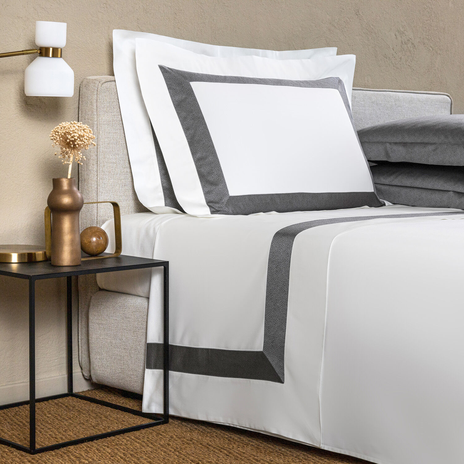 Forever Border Sheet Set | Frette