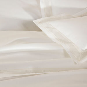 slide 4 Net Lace Sheet Set