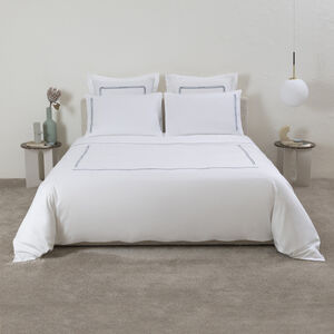 slide 4 Frame Embroidery Sheet Set