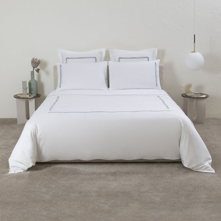 slide 4 Frame Embroidery Sheet Set
