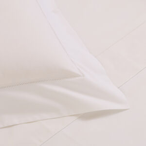slide 3 Luxury Percale Sham