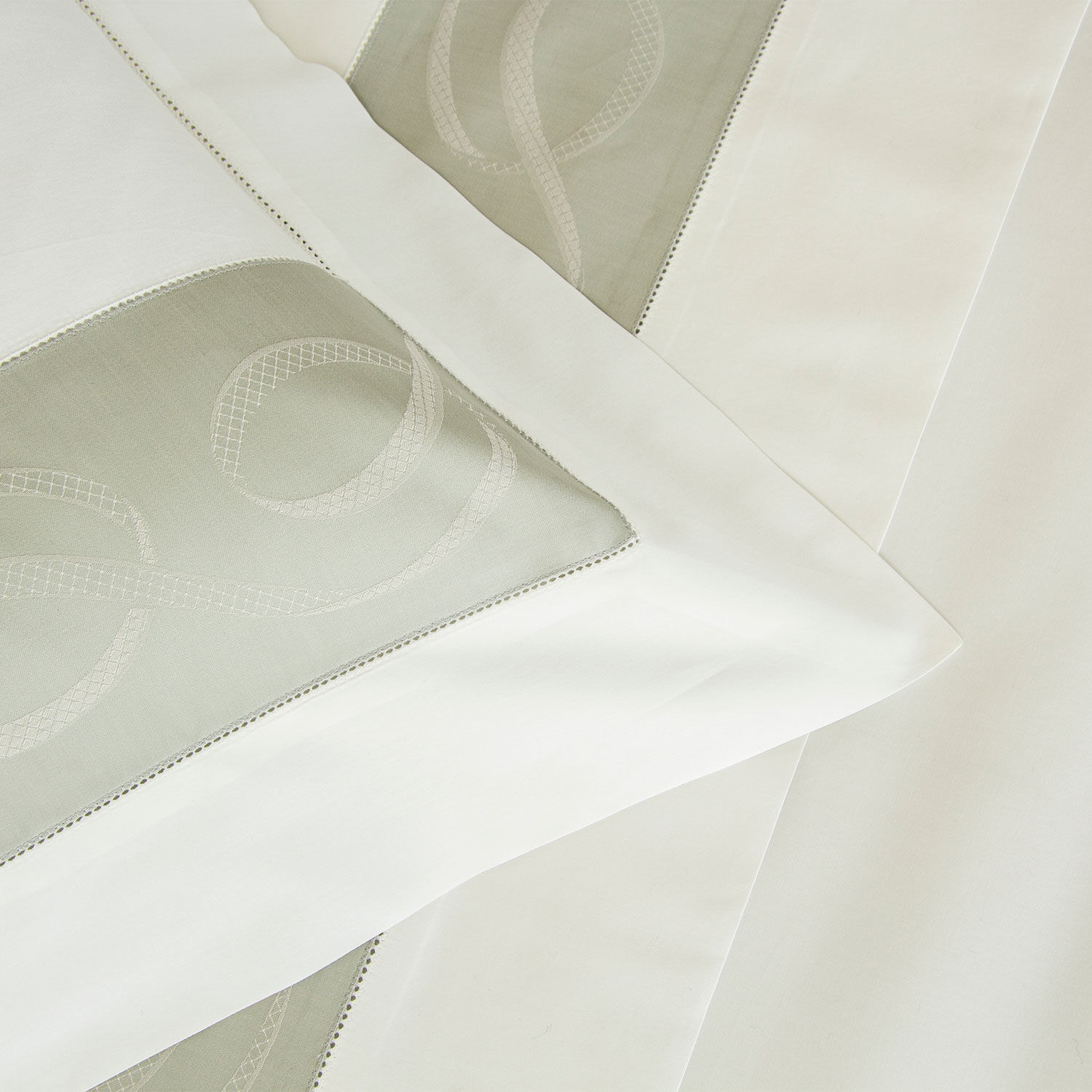 Ribbons Border Sheet Set