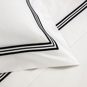 slide 3 Triplo Bourdon Duvet Cover