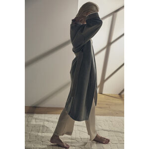 slide 1 Palace Robe