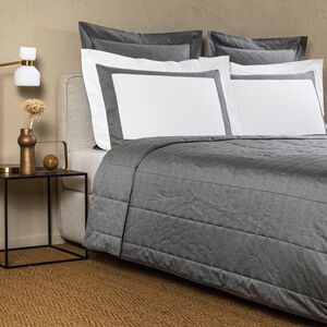 slide 2 Forever Light Quilt