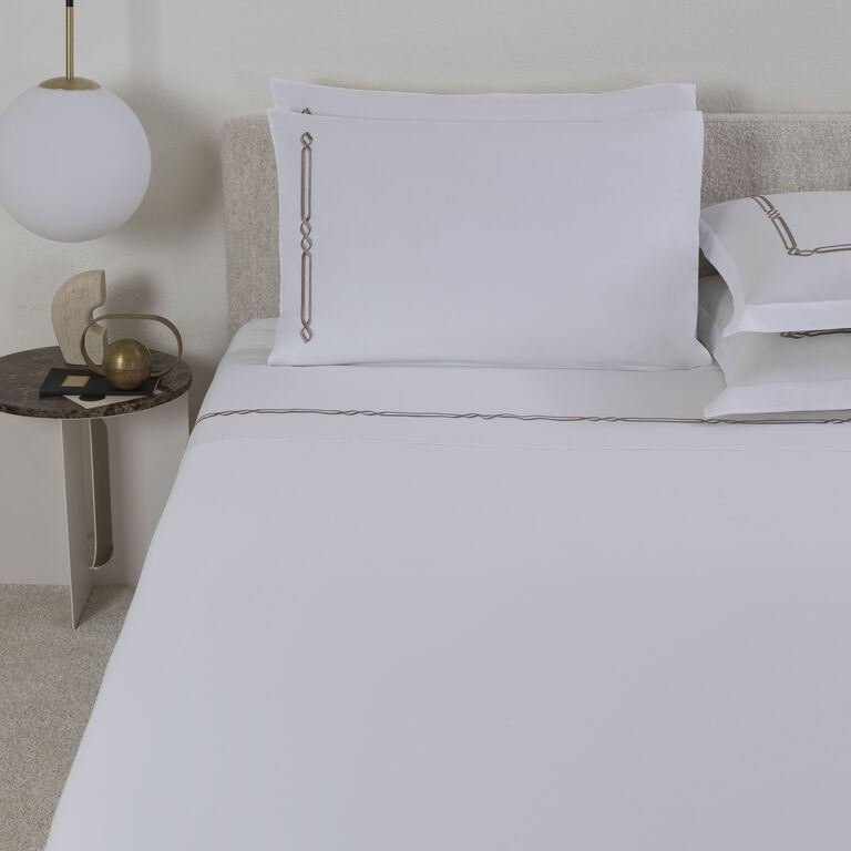 slide 2 Frame Embroidery Sheet Set