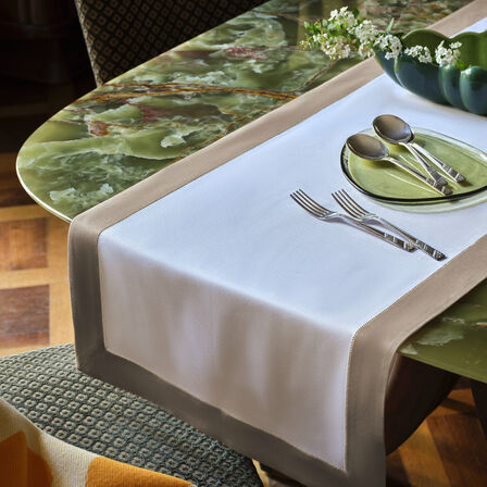 Artistry Ajour Runner