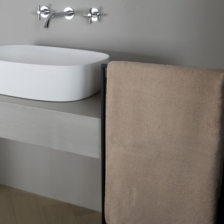 slide 1 Unito Bath Sheet