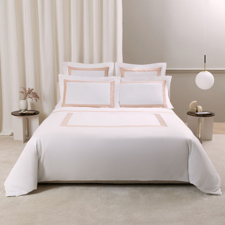 slide 4 Sateen Breeze Border Sheet Set
