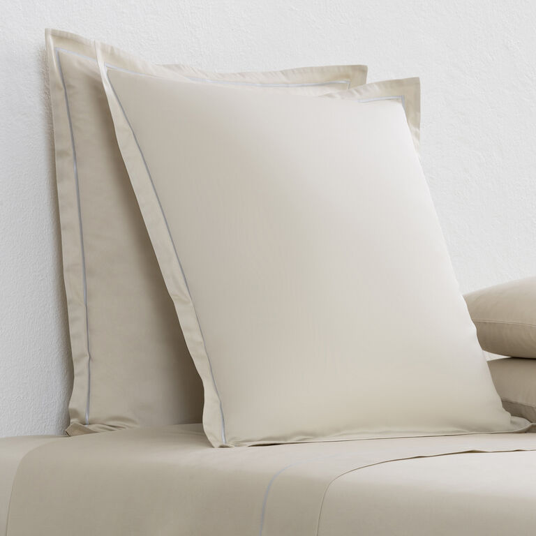 slide 2 Camelia Euro Sham