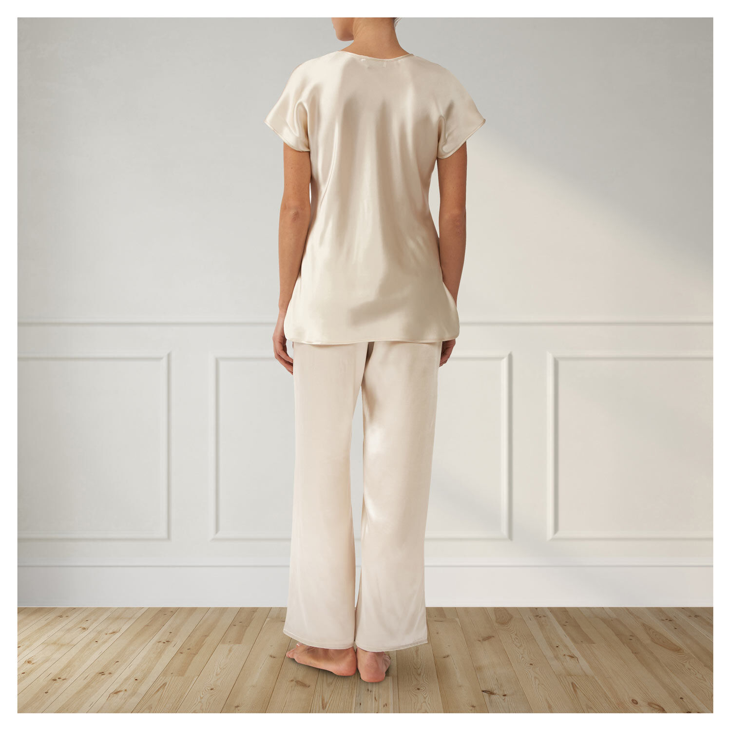 Beige sales silk pyjamas