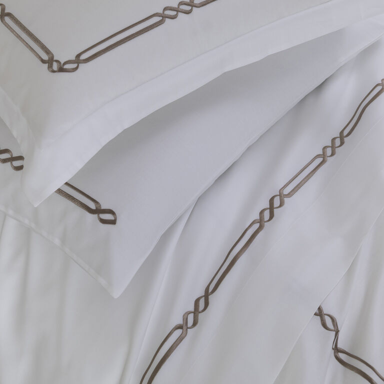 slide 5 Frame Embroidery Sheet Set