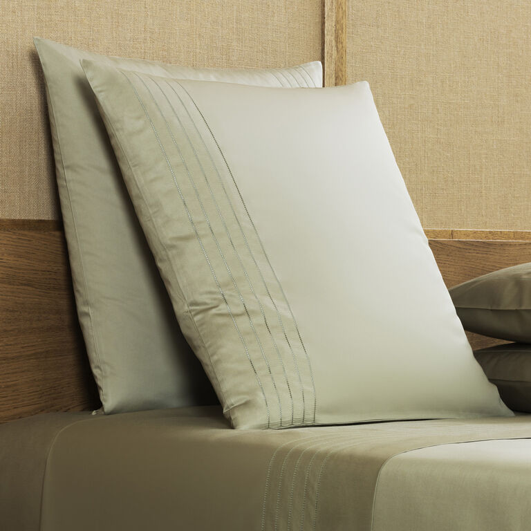slide 2 Lush Ajour Euro Pillowcase Set