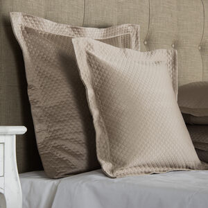 slide 2 Hotel Melody Euro Sham