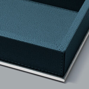 slide 3 Otello Valet Tray