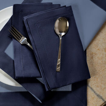 Artistry Ajour Napkins Set