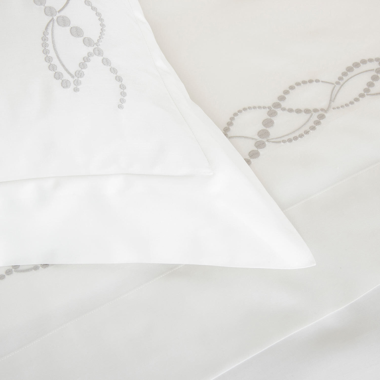 Pearls Embroidered Sham