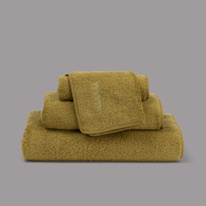 slide 4 Unito Wash Cloth