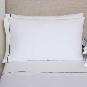 One Bourdon Pillowcase Set