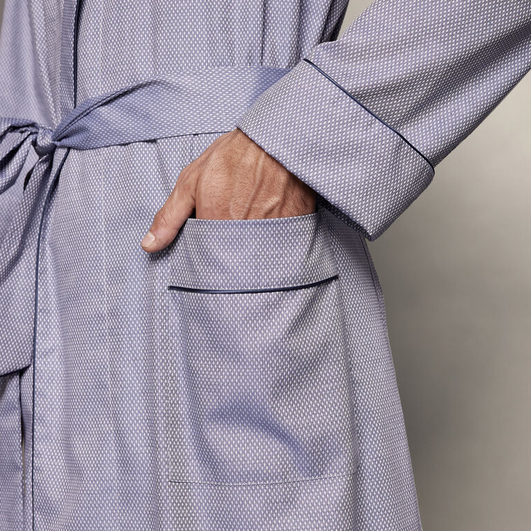 slide 4 Emone Robe