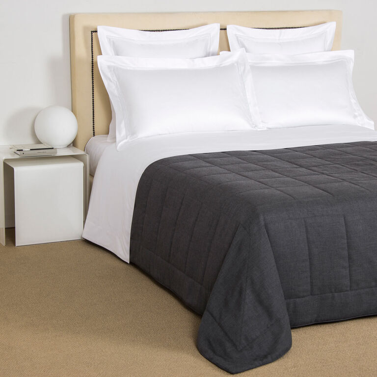 slide 4 Simple Warm Comforter