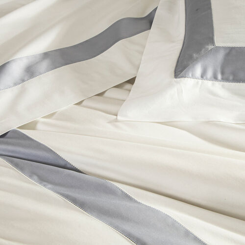 slide 4 Bicolore Duvet Cover