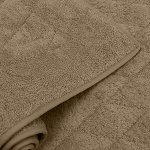 slide 3 Unito Bath Mat