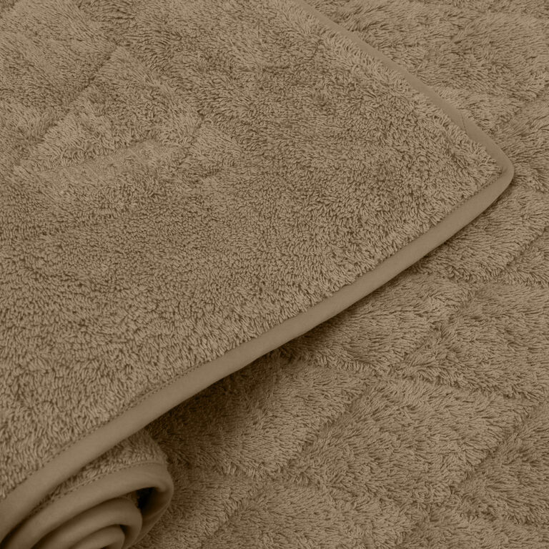 slide 3 Unito Bath Mat