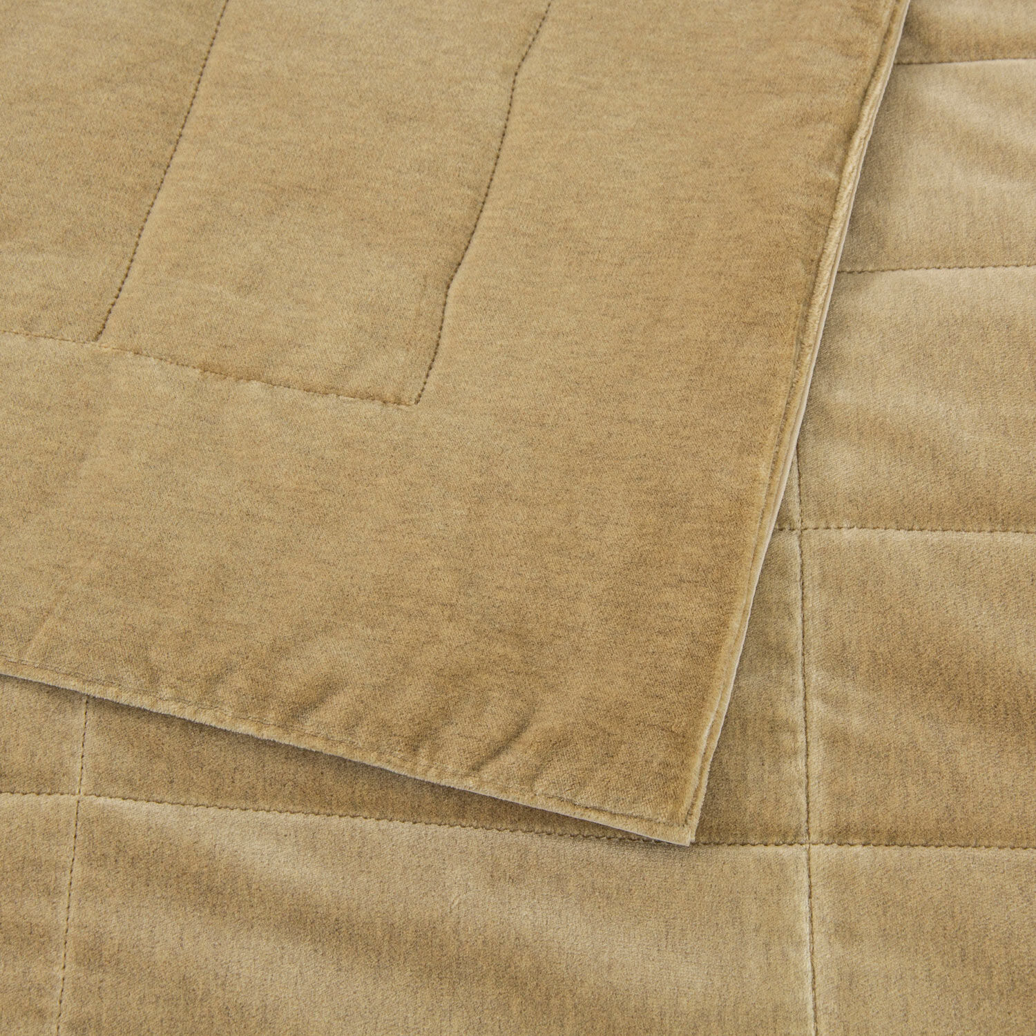 Luxury Cashmere Velvet Light Quilt Frette