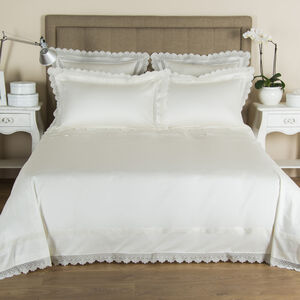 slide 4 Macrame Pizzo Sheet Set
