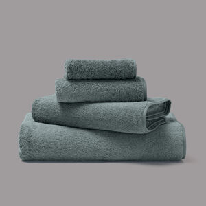 slide 3 Unito Bath Towel