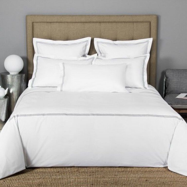 slide 4 Classic Pillowcase Set
