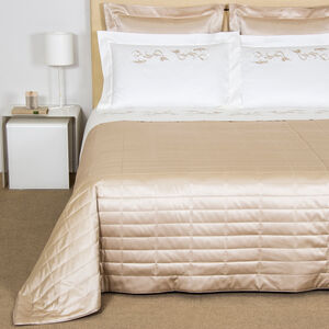 slide 1 Twill Light Quilt