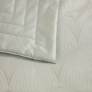 slide 3 Imperial Light Quilt Pearl Grey
