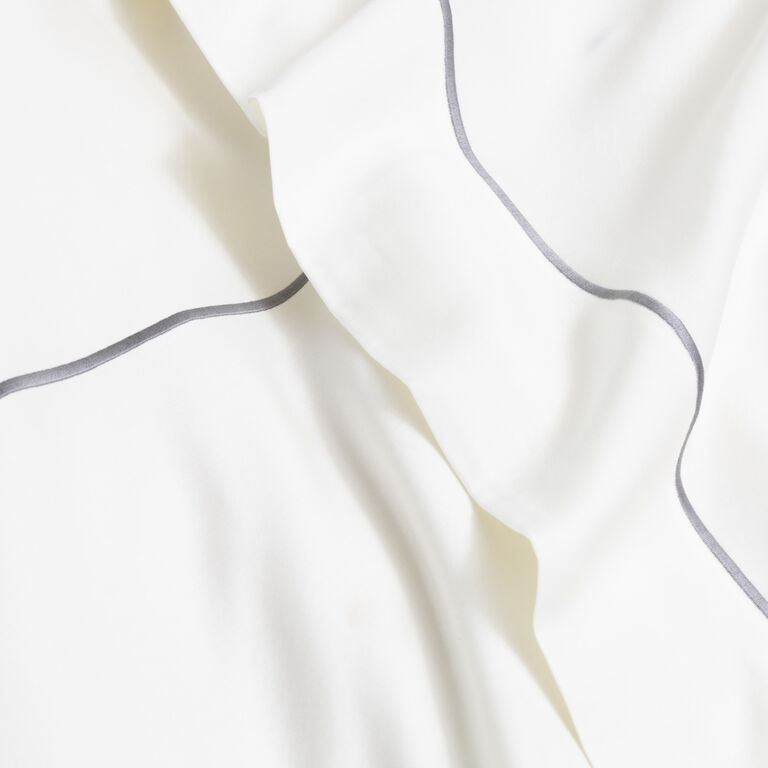 slide 5 Camelia Euro Sham