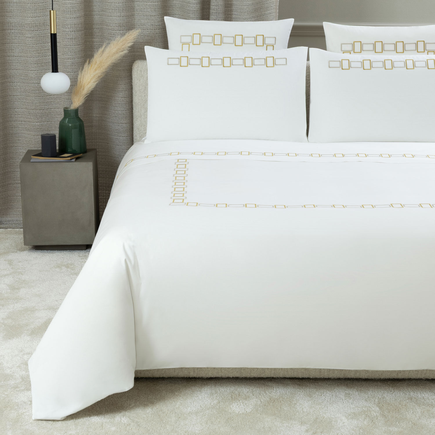 Bedding - Luxury Linens | Frette