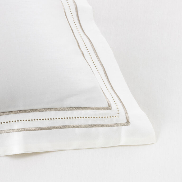 slide 3 Elegance Duvet Cover