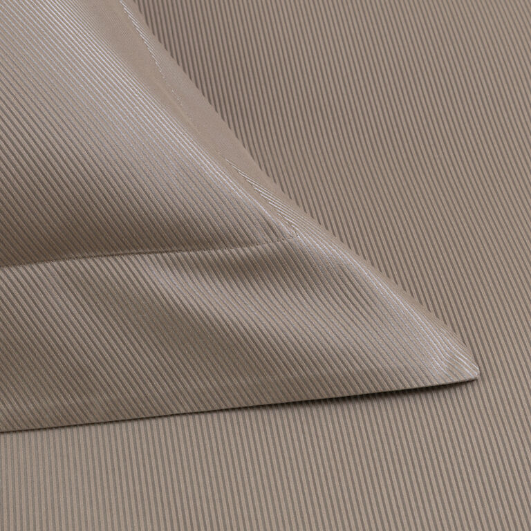 slide 3 Oblique Jacquard Sham