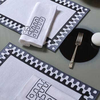 Modernism Forma Placemat and Napkins Set