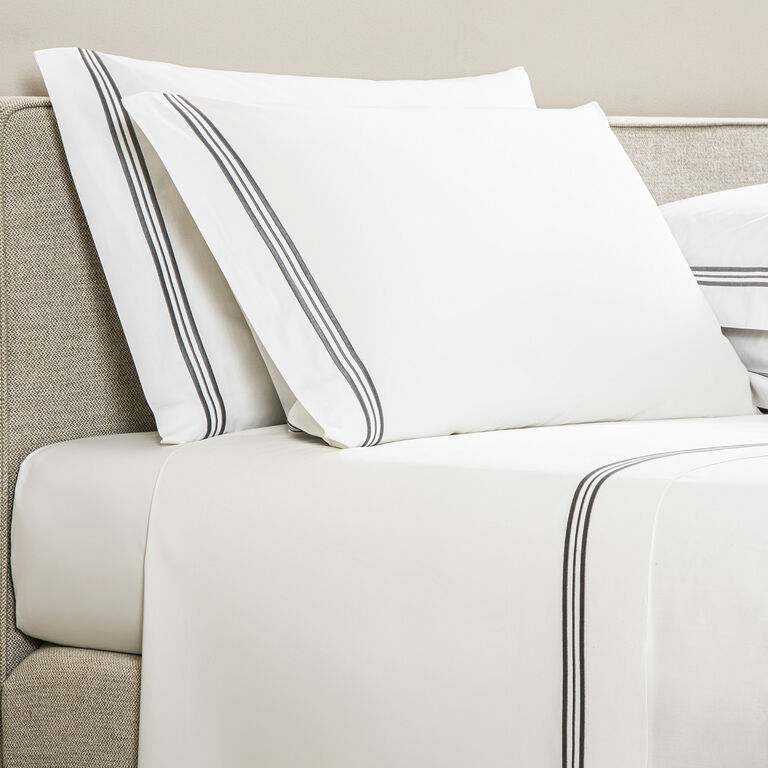 slide 2 Triplo Bourdon Pillowcase