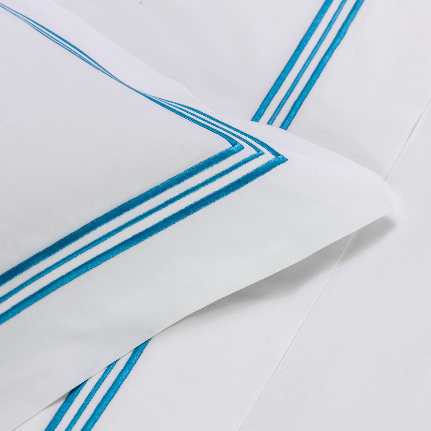 slide 3 Triplo Bourdon Duvet Cover