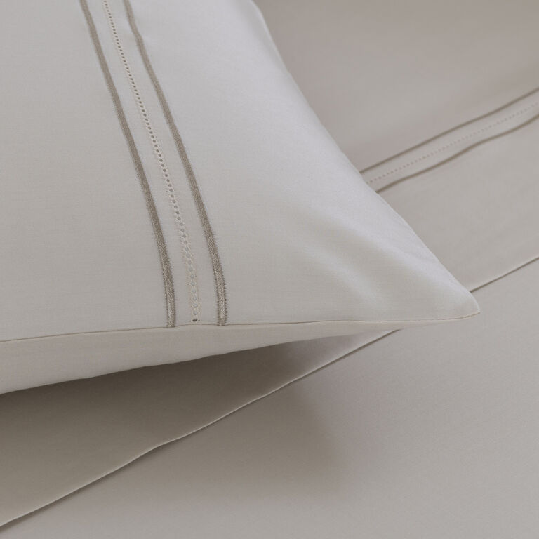 slide 3 Elegance Sheet Set