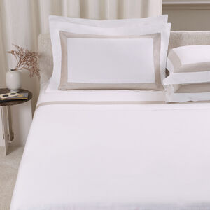 slide 2 Sateen Breeze Border Sheet Set