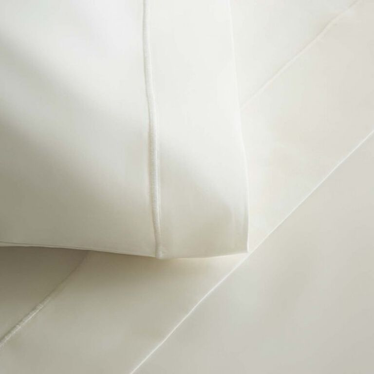 slide 3 One Bourdon Pillowcase Set